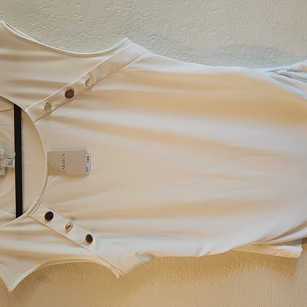 Carmen Marc Valvo White Top with Button Accents
